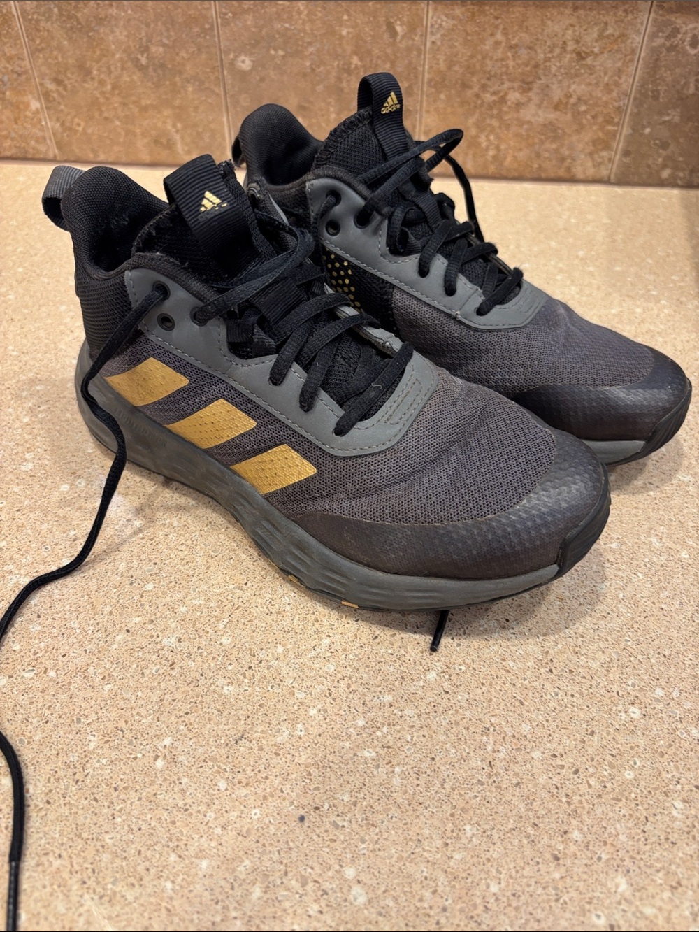 adidas Kids Black and Gold Athletic Sneakers size 4